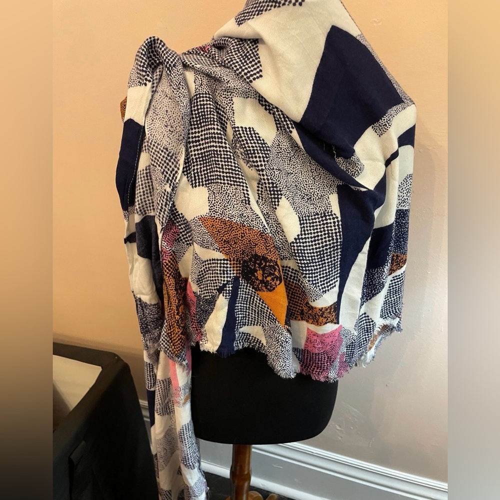 Ecote’ Viscose scarf shawl printed 42” x 70” New